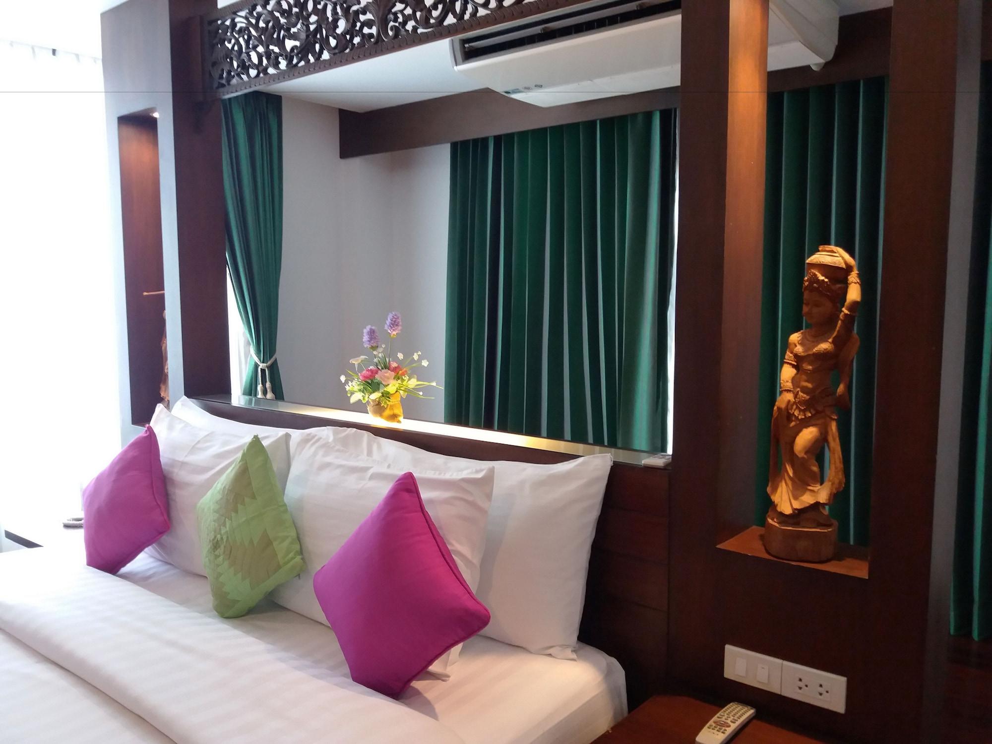 Nicha Suite Hua Hin Hotel Экстерьер фото