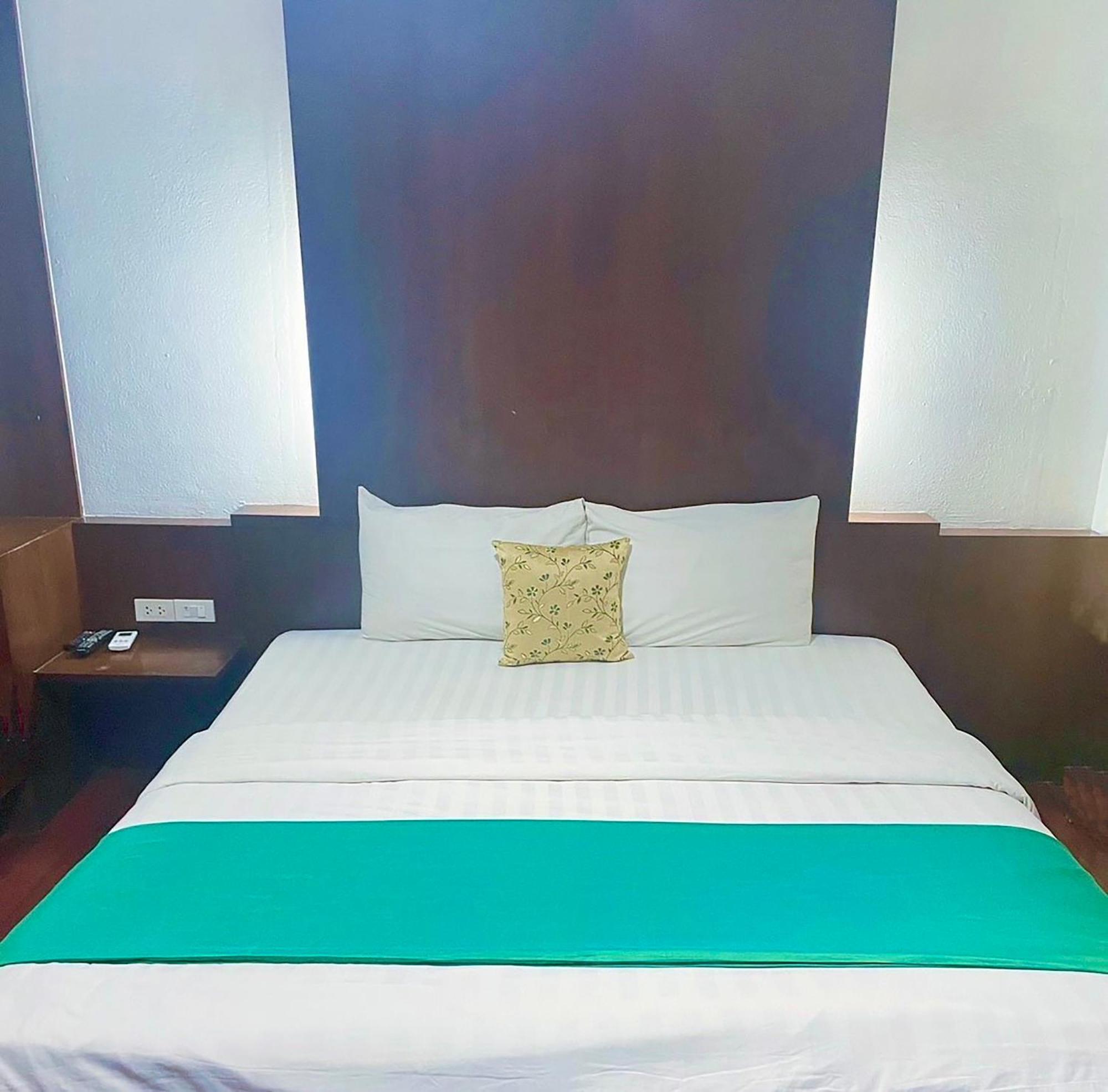 Nicha Suite Hua Hin Hotel Экстерьер фото